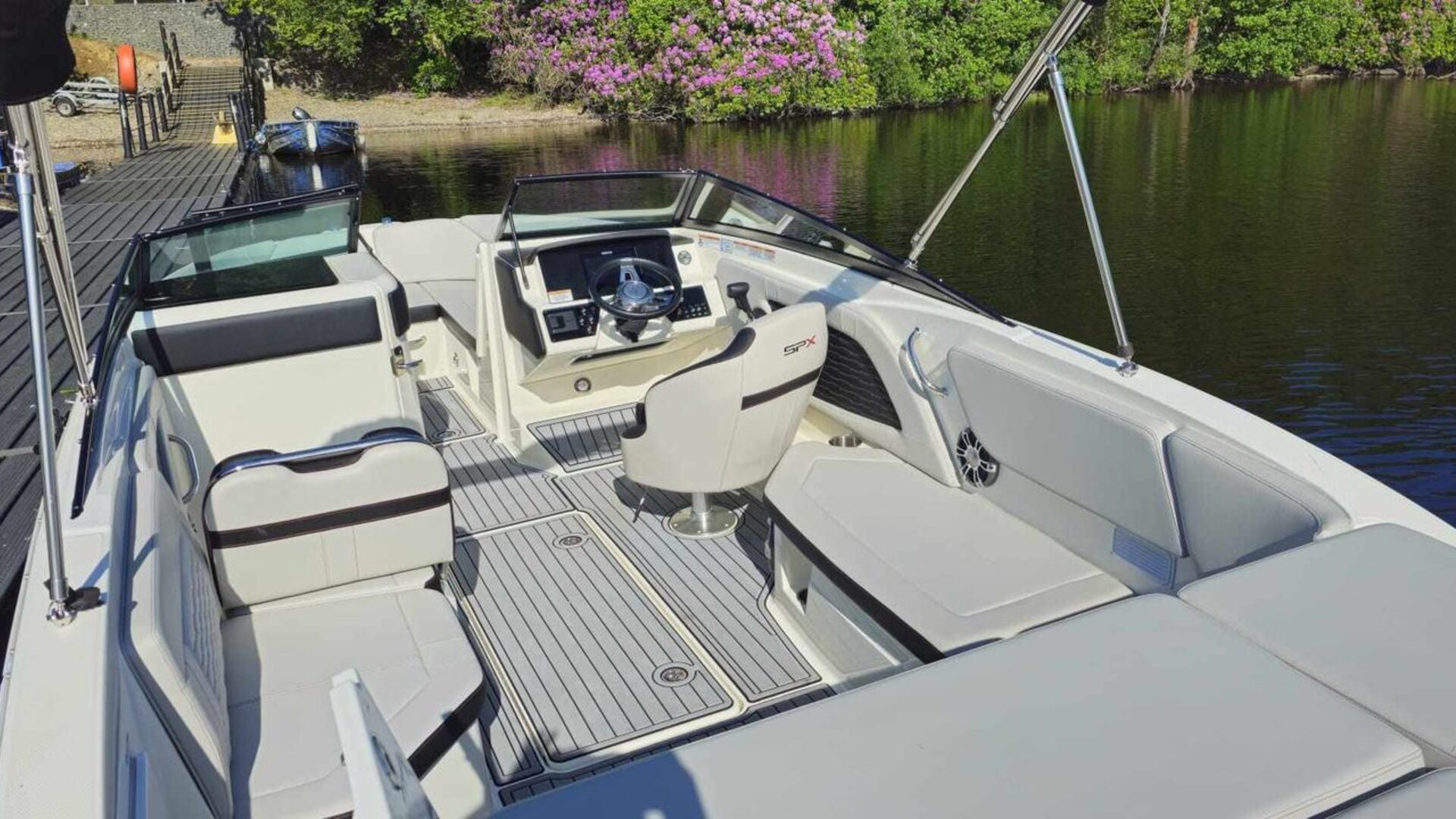 Member boat at Bandry Bay